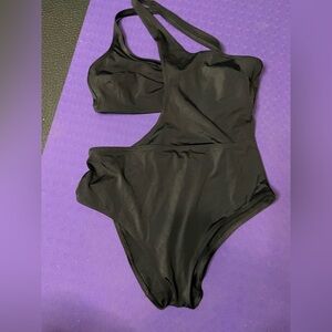 Adore me Alaine Contour Black One-Shoulder Swimsuit size large